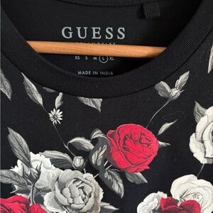 Guess Black Tee with Red Floral Accents Size L BNWOT